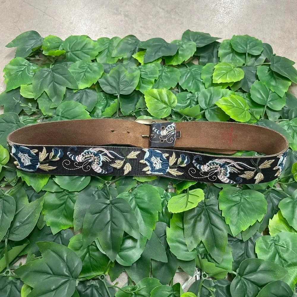 N/A lucky brand